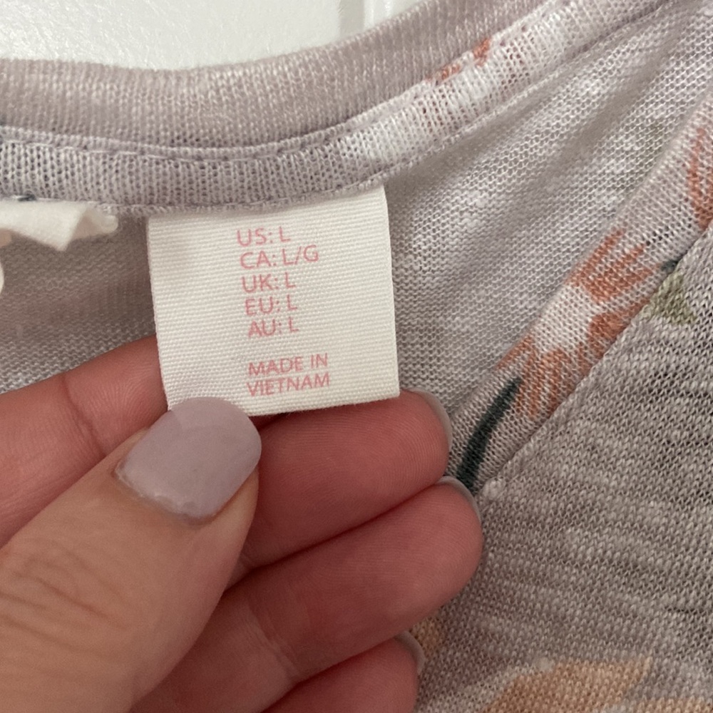 Rachel Ashwell Size Large Linen Top - Picture 3 of 5